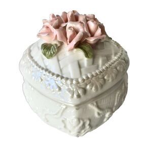 Vintage Ceramic Heart Trinket Jewelry Box Pink Rose Roses Flowers Lace White